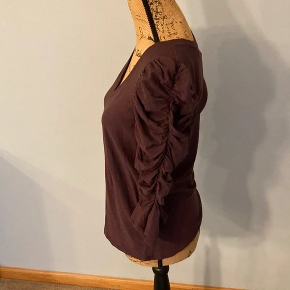 NWT Nation Ltd. Evereve Deep Purple Ruched Sleeve Top Women Size M - Picture 3 of 11